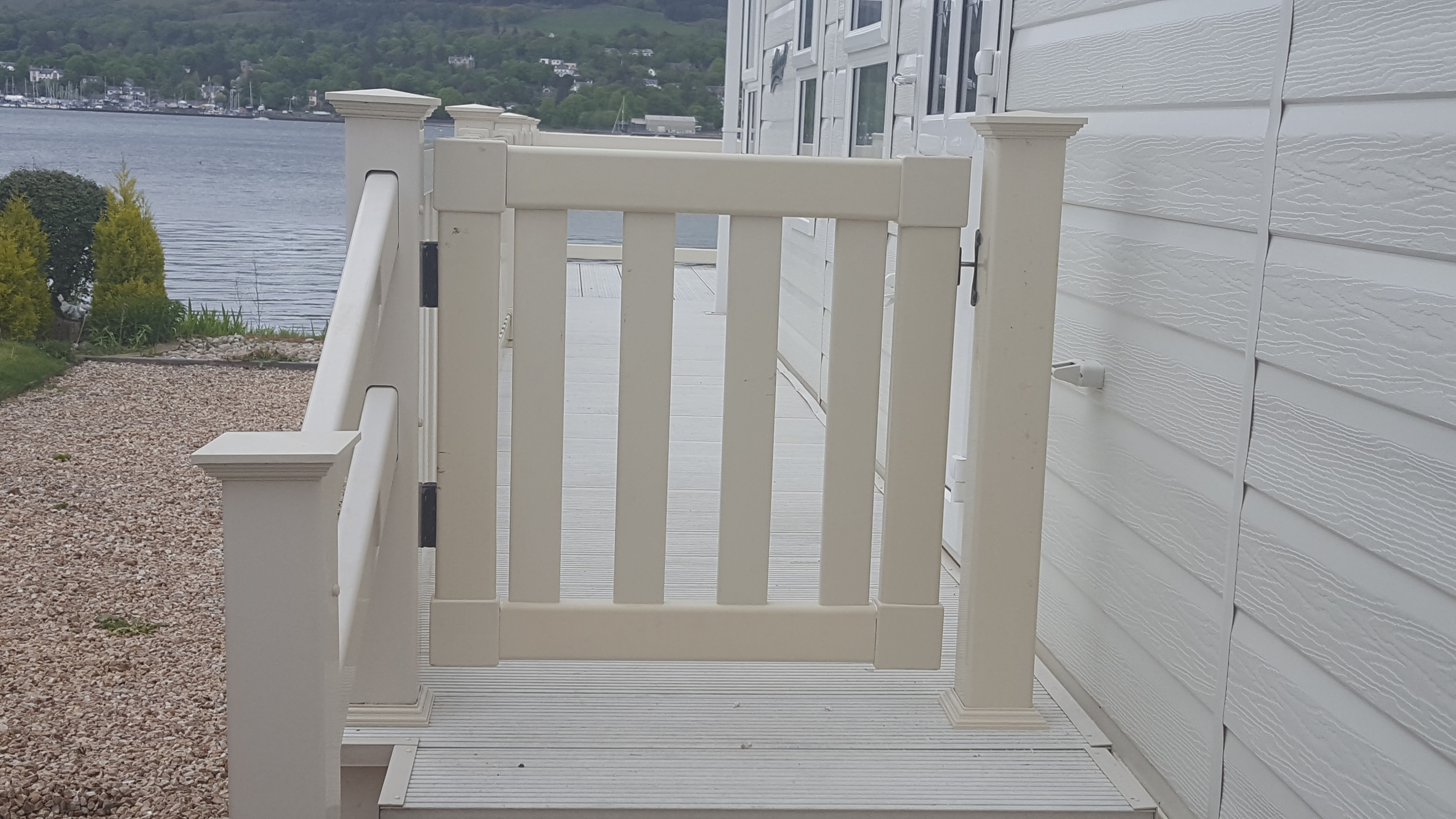 PVC Decking Gate For Static